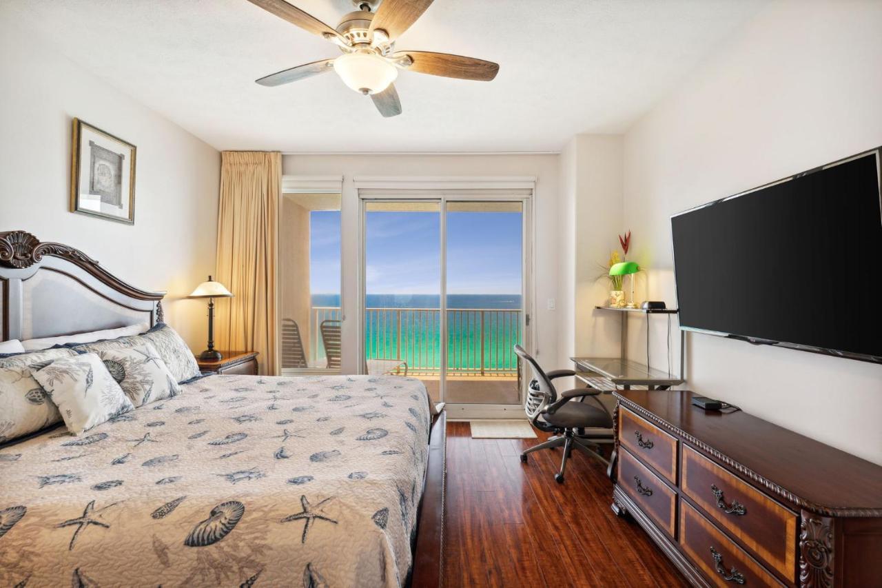 Apartment Treasure Island 1502 *